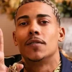 MC Poze do Rodo é detido por apologia ao crime e investigado por possível ligação com o Comando Vermelho.
