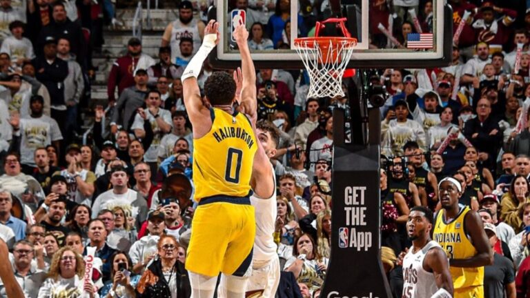 Pacers conquistam vitória com cesta no último segundo.
