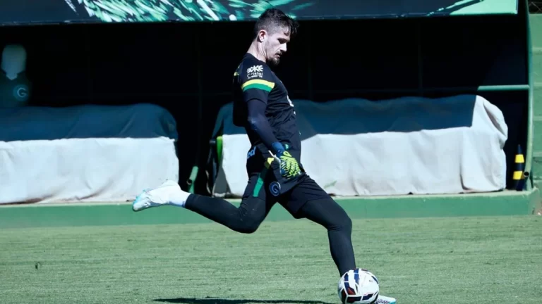 Goiás enfrenta Avaí: confira os detalhes do duelo pela Série B