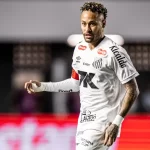 URGENTE!Neymar voltou a sentir dores no joelho.