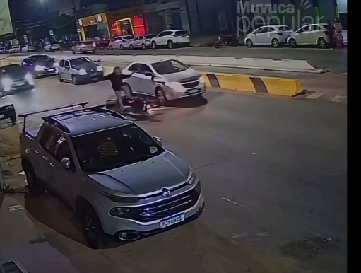 Motociclista fica ferido após queda e atropelamento em Governador Valadares