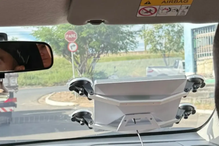 STARLINK NO CARRO PODE DAR MULTA?